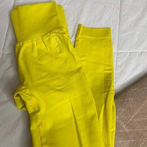 Body By Neeks Scrunch Butt Leggings